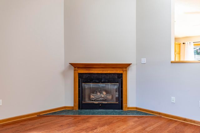 6843 Falcon Drive, Schererville, IN 46375