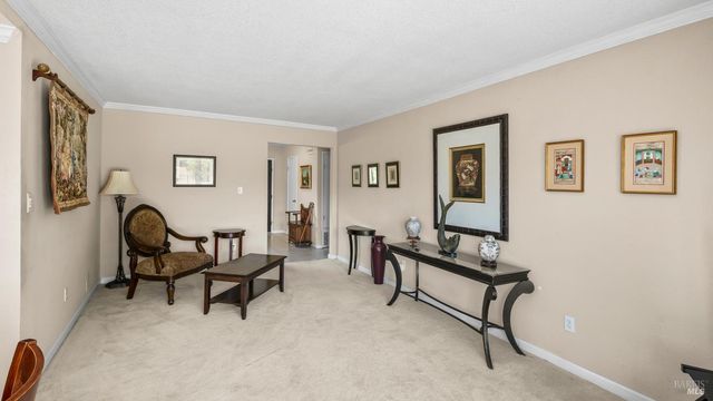 442 Yellowstone Dr, Vacaville, CA 95687