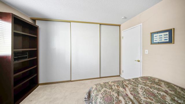 442 Yellowstone Dr, Vacaville, CA 95687