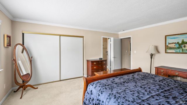 442 Yellowstone Dr, Vacaville, CA 95687