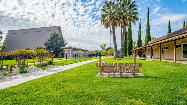 442 Yellowstone Dr, Vacaville, CA 95687