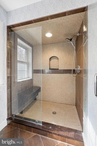 596 TANGLEWOOD LN, Devon, PA 19333