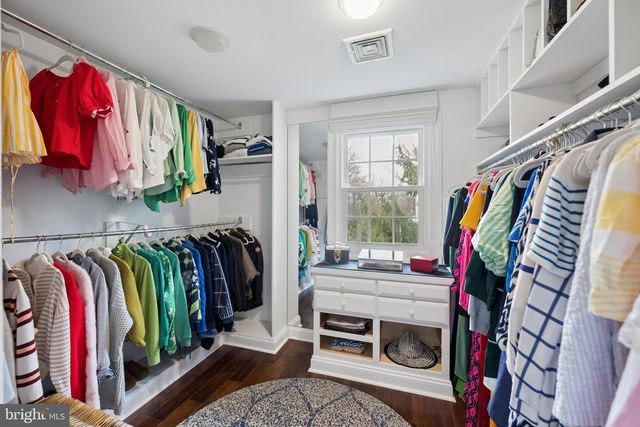 596 TANGLEWOOD LN, Devon, PA 19333