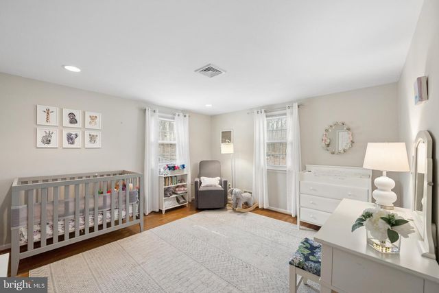 596 TANGLEWOOD LN, Devon, PA 19333