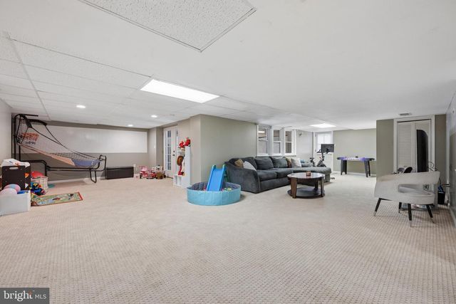 596 TANGLEWOOD LN, Devon, PA 19333