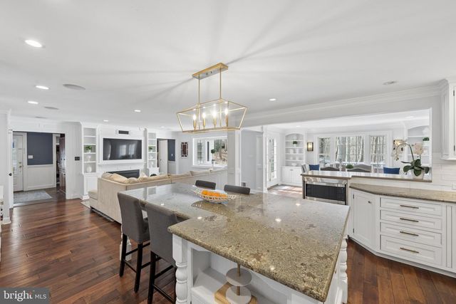 596 TANGLEWOOD LN, Devon, PA 19333