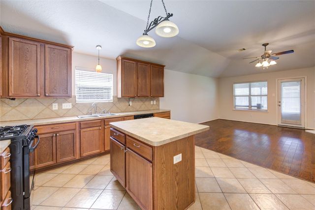 3610 Kale Street, Pearland, TX 77584