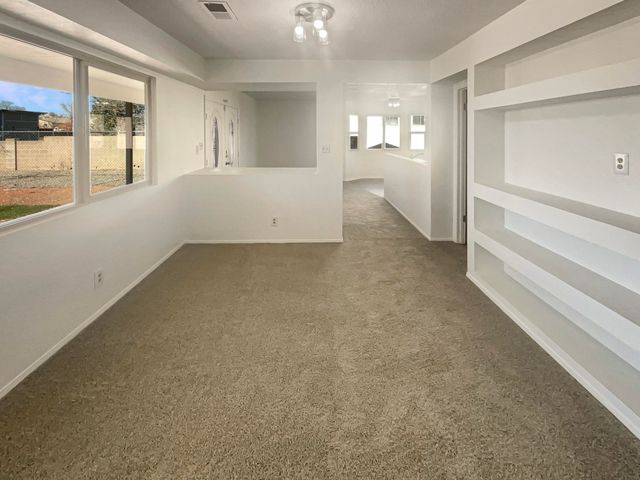 1725 Allegheny Drive NE, Rio Rancho, NM 87144