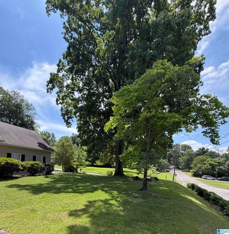 702 10TH AVENUE, Jacksonville, AL 36265