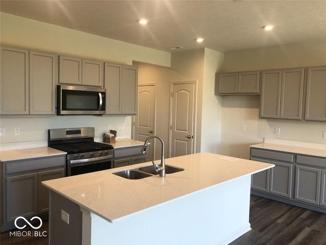 14142 Bay Willow Drive, Fishers, IN 46037