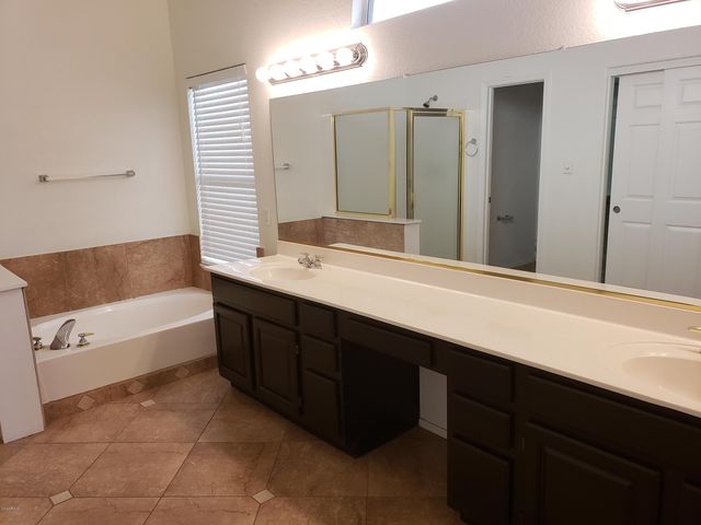 1671 E Flint Street, Chandler, AZ 85225