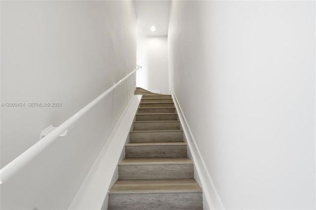 2505 NE 193rd St 4215, Miami, FL 33180