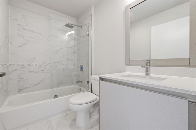 2505 NE 193rd St 4215, Miami, FL 33180