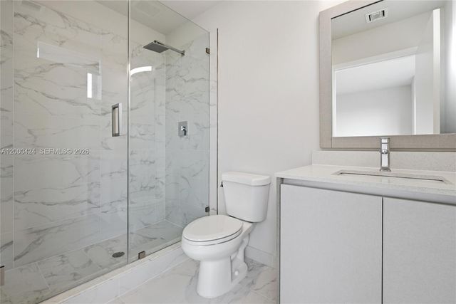 2505 NE 193rd St 4215, Miami, FL 33180