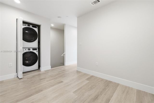 2505 NE 193rd St 4215, Miami, FL 33180