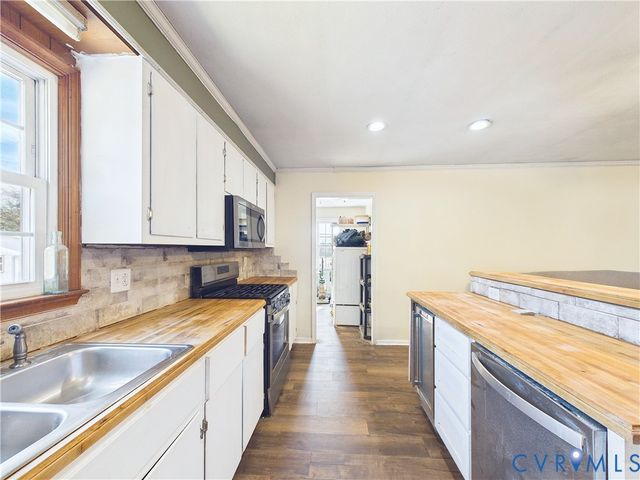 3370 Stage Coach Rd, Farmville, VA 23901