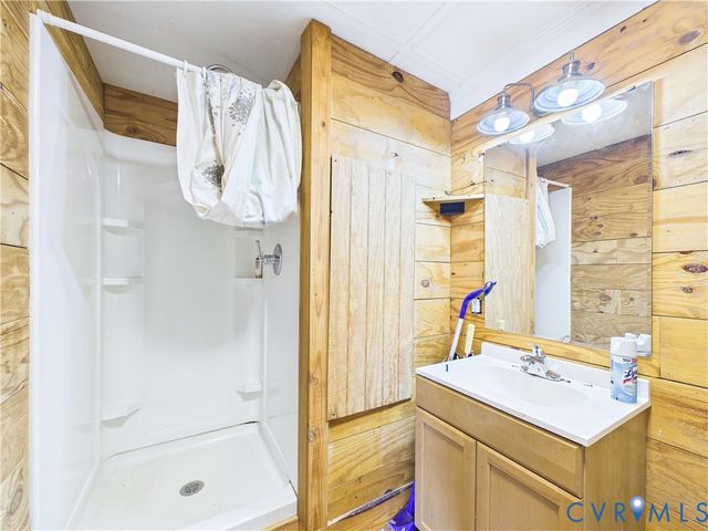 3370 Stage Coach Rd, Farmville, VA 23901