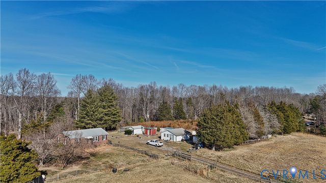 3370 Stage Coach Rd, Farmville, VA 23901