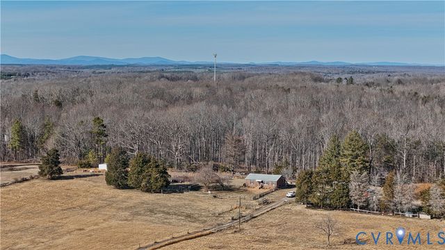 3370 Stage Coach Rd, Farmville, VA 23901