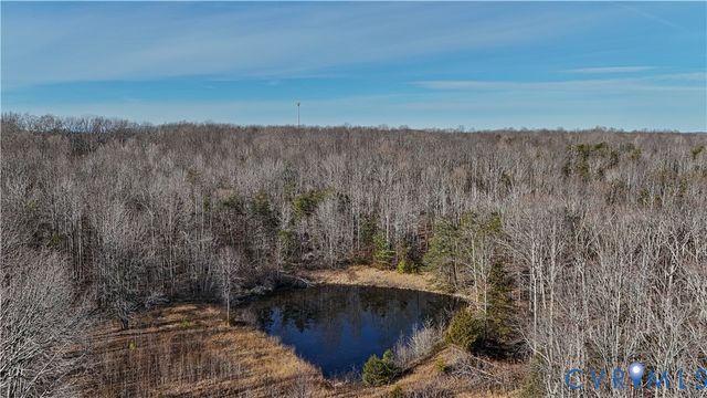 3370 Stage Coach Rd, Farmville, VA 23901