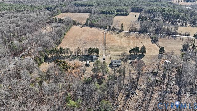 3370 Stage Coach Rd, Farmville, VA 23901