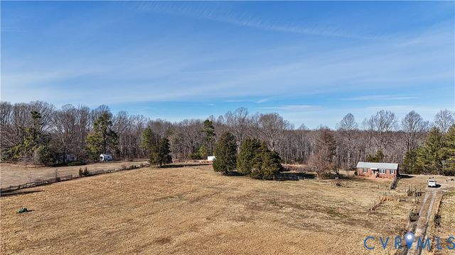 3370 Stage Coach Rd, Farmville, VA 23901