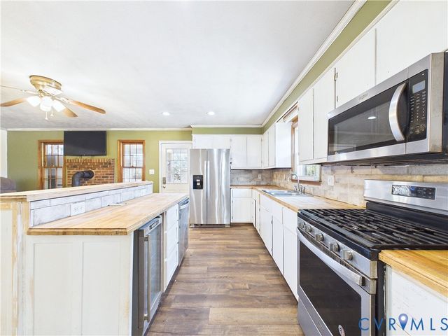 3370 Stage Coach Rd, Farmville, VA 23901