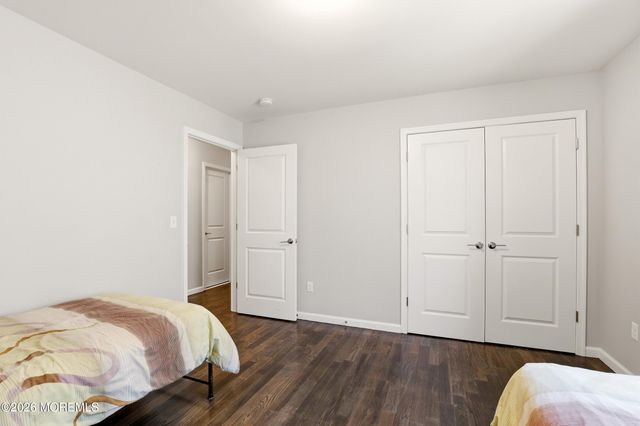 4 Blue River Way, Lakewood, NJ 08701