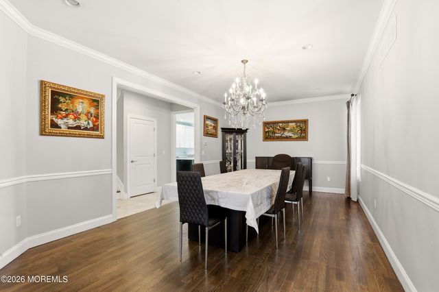 4 Blue River Way, Lakewood, NJ 08701