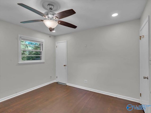 2307 Giles Drive NE, Huntsville, AL 35811