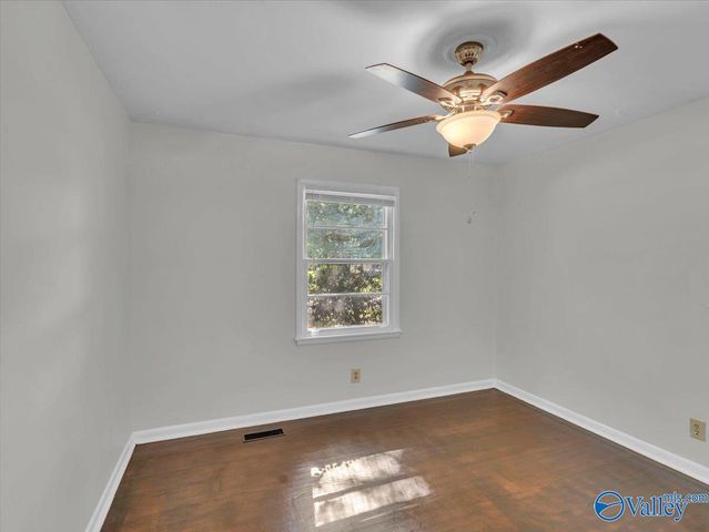 2307 Giles Drive NE, Huntsville, AL 35811