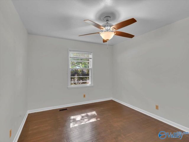 2307 Giles Drive NE, Huntsville, AL 35811