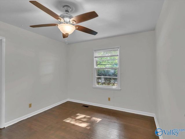 2307 Giles Drive NE, Huntsville, AL 35811