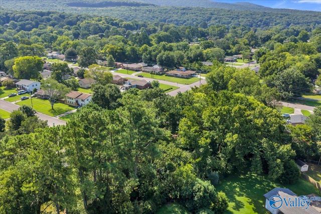 2307 Giles Drive NE, Huntsville, AL 35811