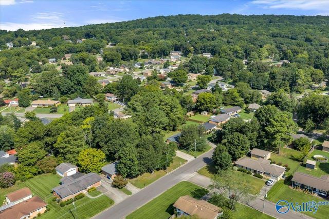2307 Giles Drive NE, Huntsville, AL 35811