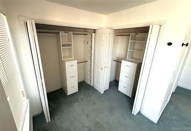 618 Crab Apple Lane, New Windsor, NY 12553