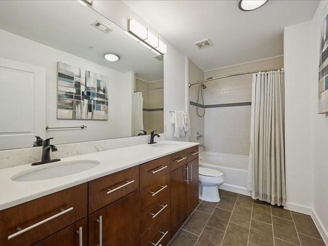 5925 Almeda Road 11901, Houston, TX 77004