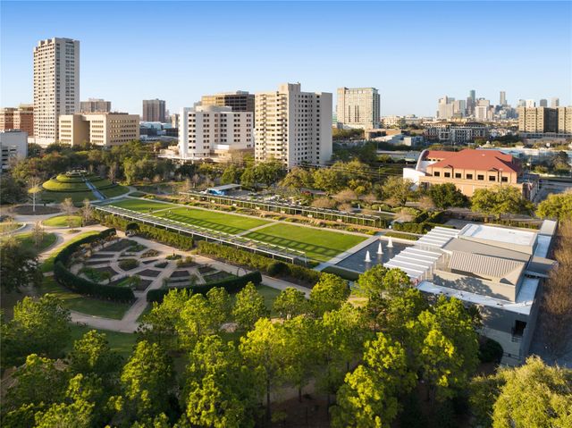 5925 Almeda Road 11901, Houston, TX 77004