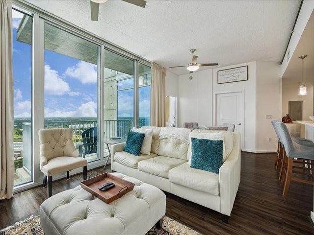 5925 Almeda Road 11901, Houston, TX 77004