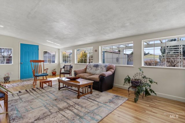 507 S State St, Nampa, ID 83686