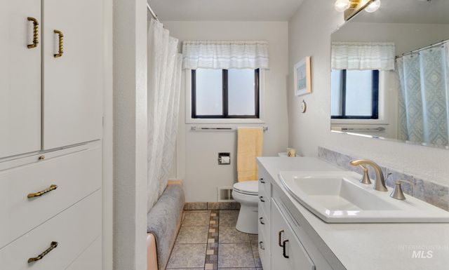 507 S State St, Nampa, ID 83686