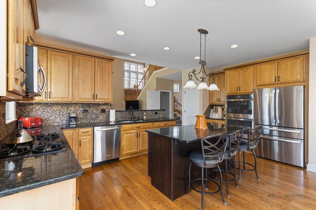 2203 Miramar Court, Buffalo Grove, IL 60089