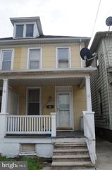 633 E MIDDLE ST, Hanover, PA 17331