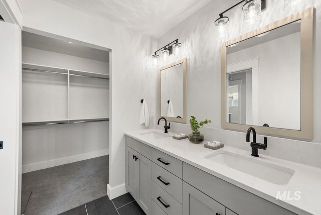 7016 S Cascabel Lane, Meridian, ID 83642