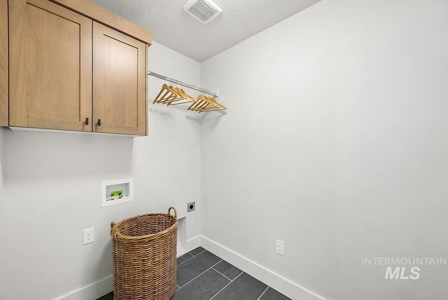 7016 S Cascabel Lane, Meridian, ID 83642