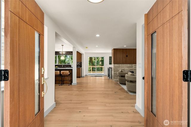 13237 8th Avenue NW, Seattle, WA 98177