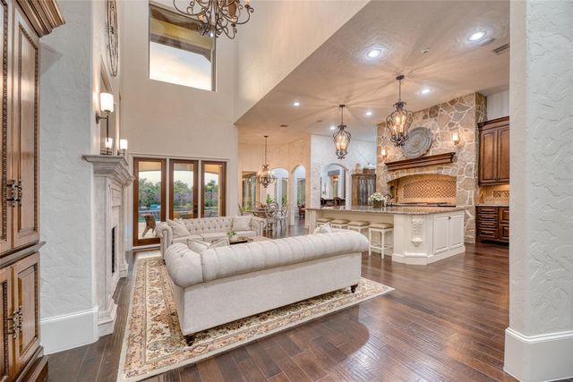 1123 Grand Estates Drive, Richmond, TX 77469