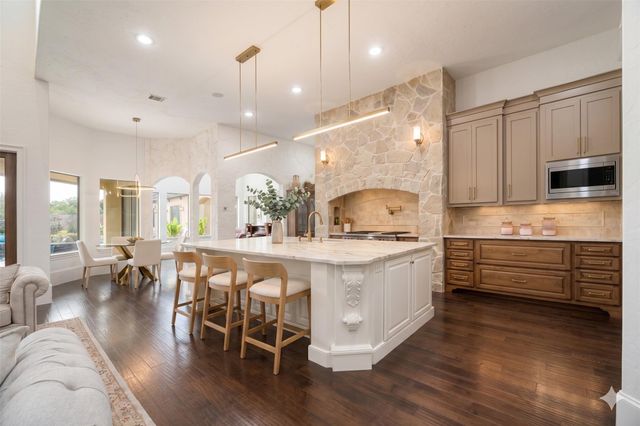 1123 Grand Estates Drive, Richmond, TX 77469