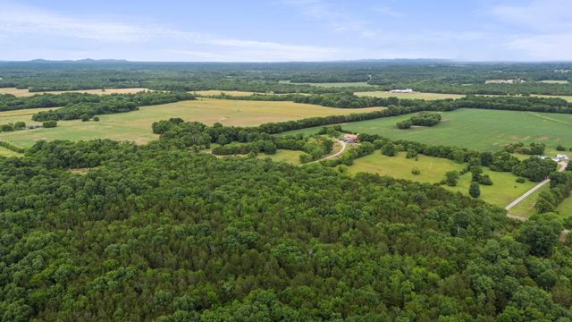 2784 Darnell Rd, Lewisburg, TN 37091