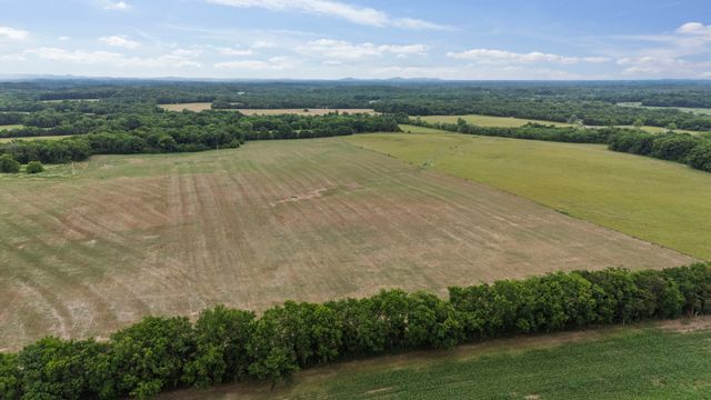 2784 Darnell Rd, Lewisburg, TN 37091